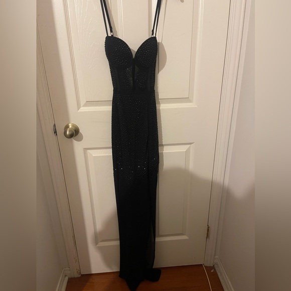 Windsor Black Sequin Slit Dress - Picture 4 of 10